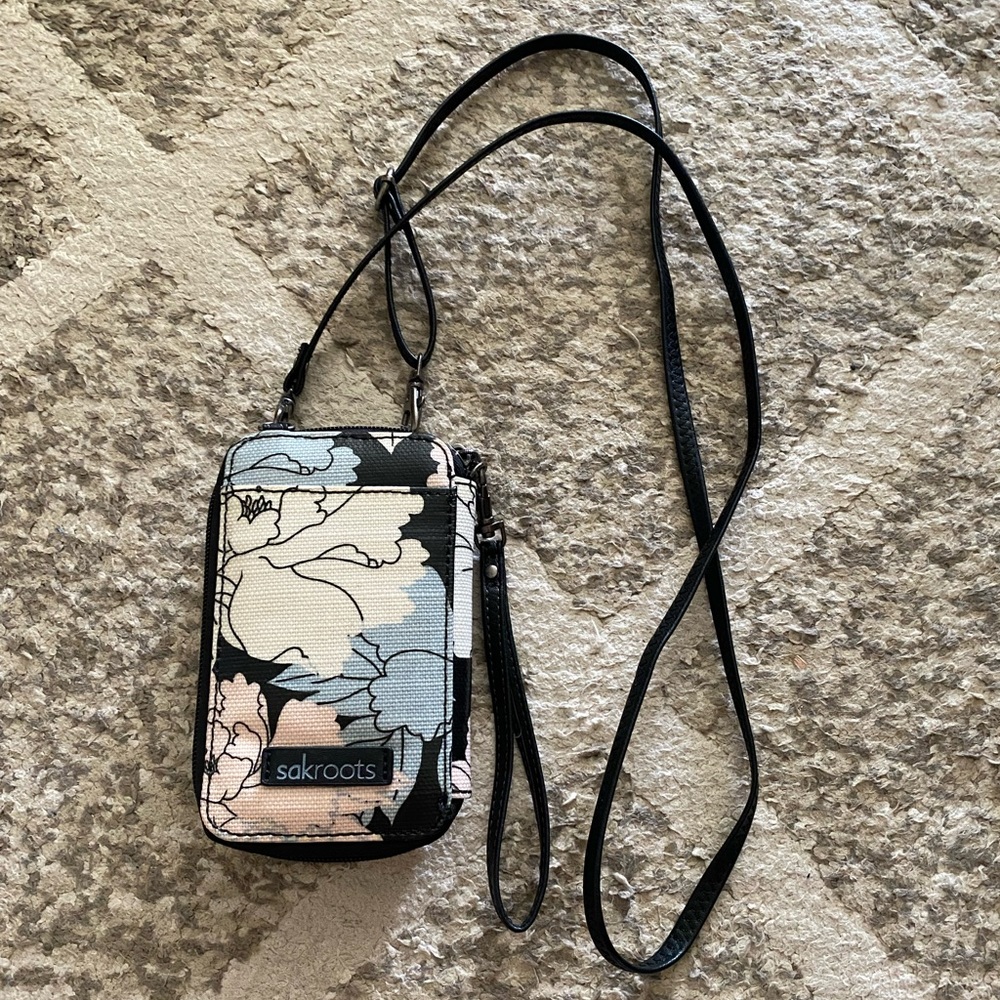 Sakroots phone and card holder with straps